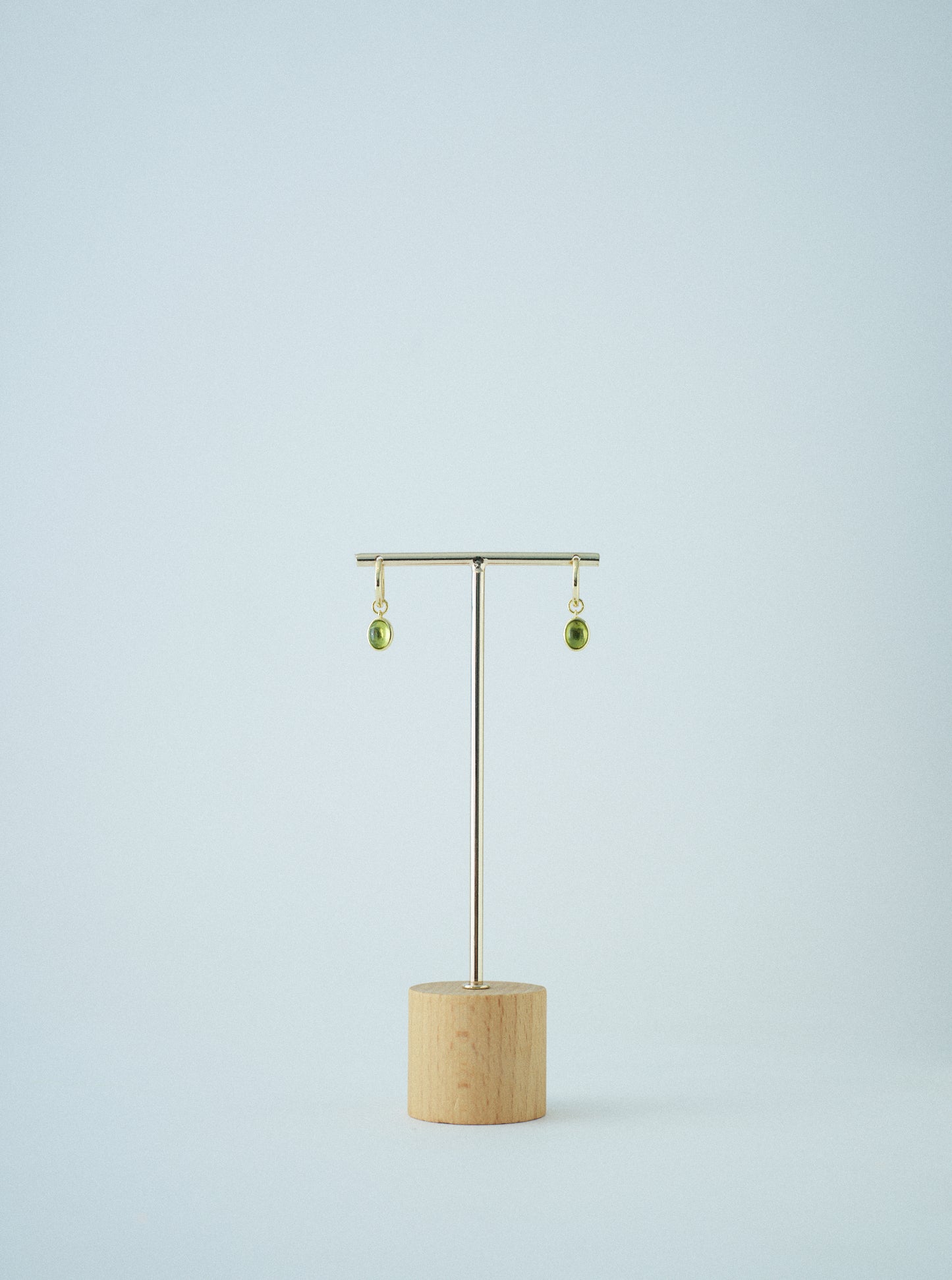 Oval Pendant - Peridot