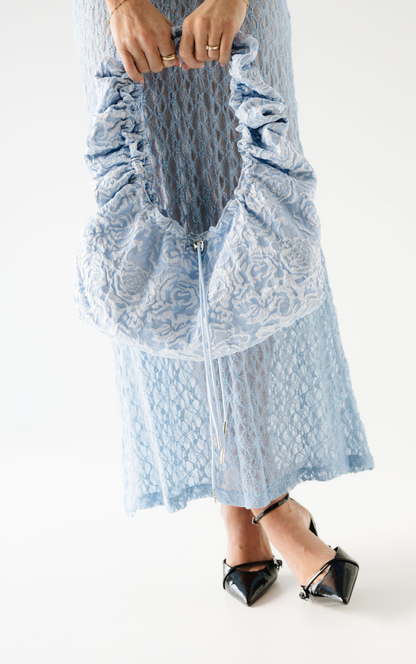 May • Hliðartaska