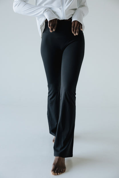 Útvíðar • Íþróttabuxur