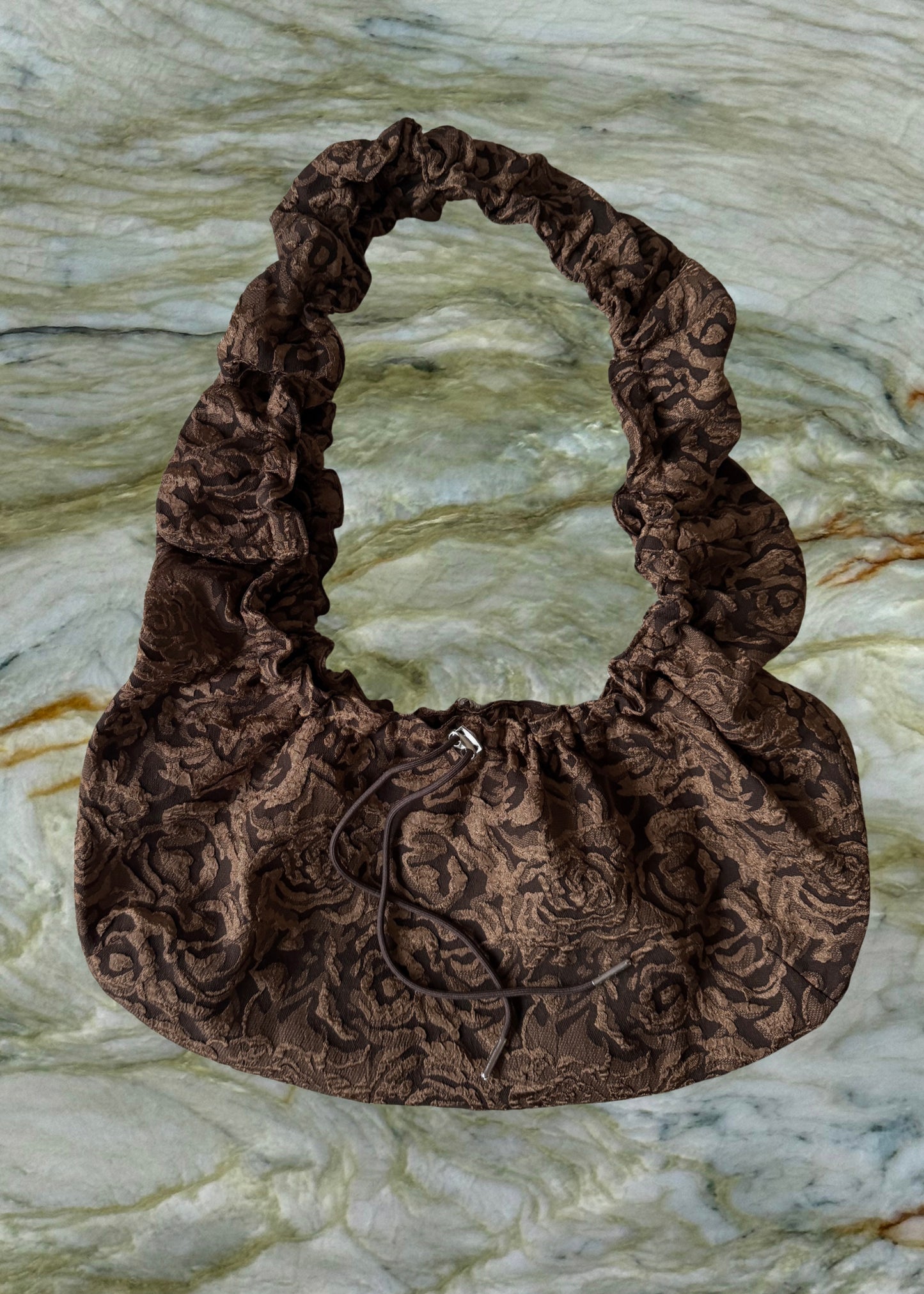 May • Hliðartaska