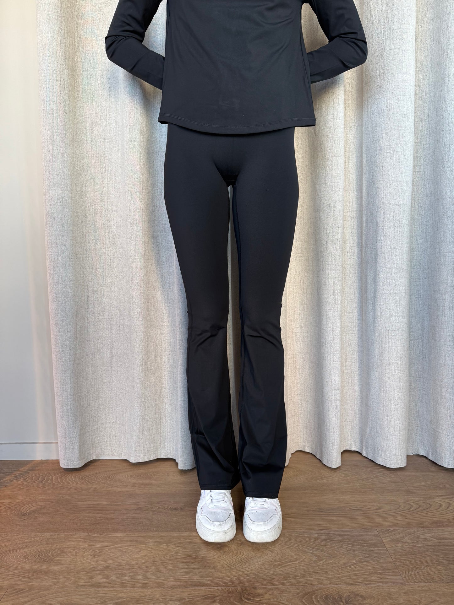 Útvíðar • Íþróttabuxur • Long