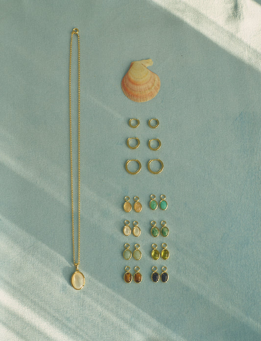 Oval Stone Necklace - Mother of Pearl